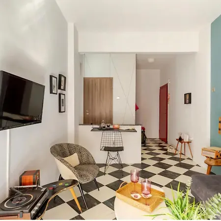 Cozy Flatnext#posidonio#general Clinic# Salonicco